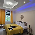 Stilvoll Zu Hause Mit Charme, Bis Zu 6 Personen * Halberstadt