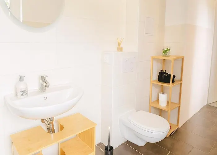 Stilvoll Zu Hause Mit Charme, Bis Zu 7 Personen Halberstadt