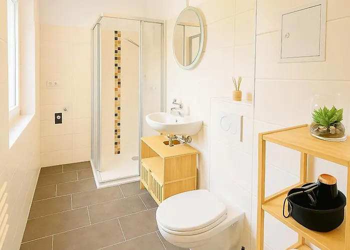 Stilvoll Zu Hause Mit Charme, Bis Zu 7 Personen * Halberstadt