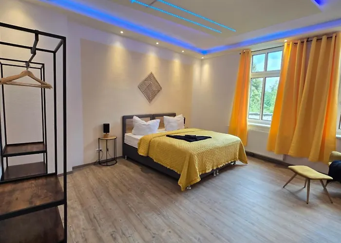 Stilvoll Zu Hause Mit Charme, Bis Zu 7 Personen * Halberstadt