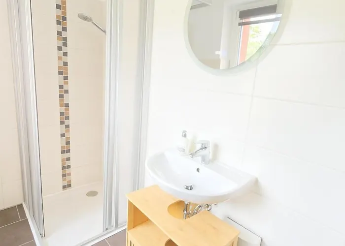 Stilvoll Zu Hause Mit Charme, Bis Zu 7 Personen * Halberstadt